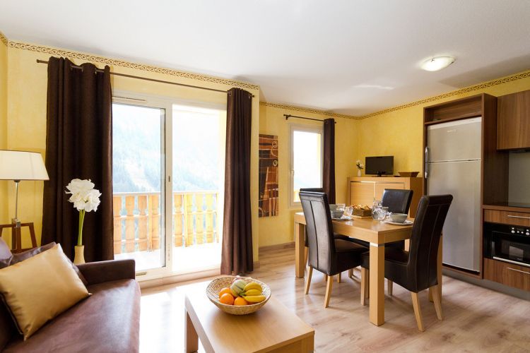 location appartement station ski isola 2000